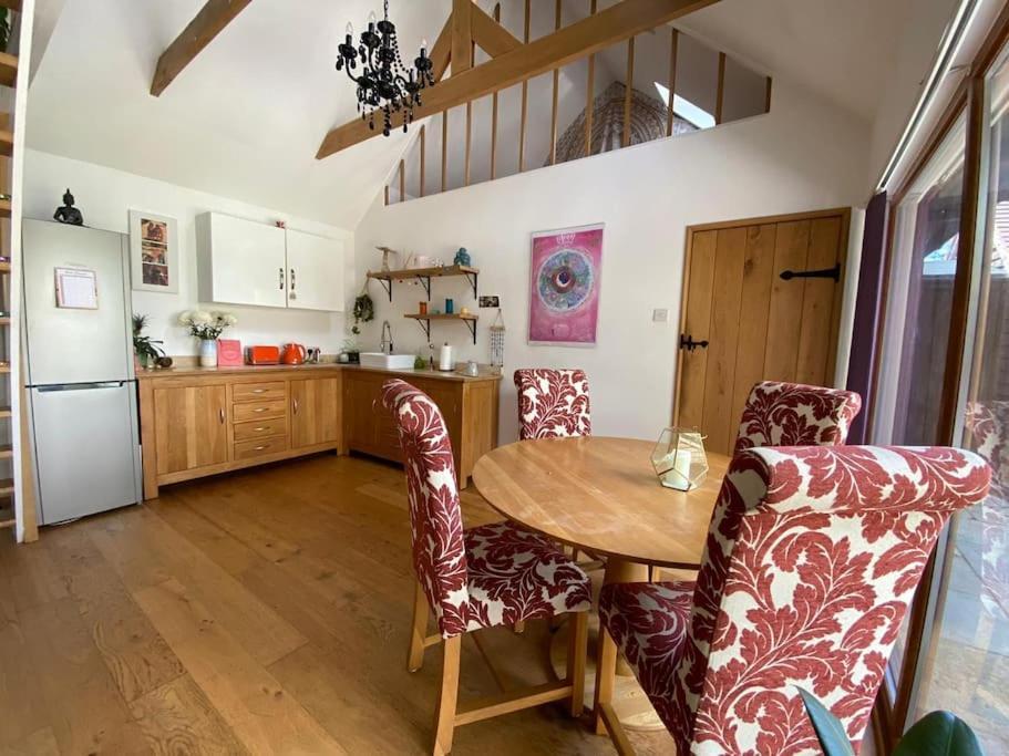Apartmán The Retreat, A Relaxing Getaway For Couples Hambrook Exteriér fotografie